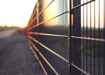 What Tools Do You Need To Become Effective Fence Job Contractors?